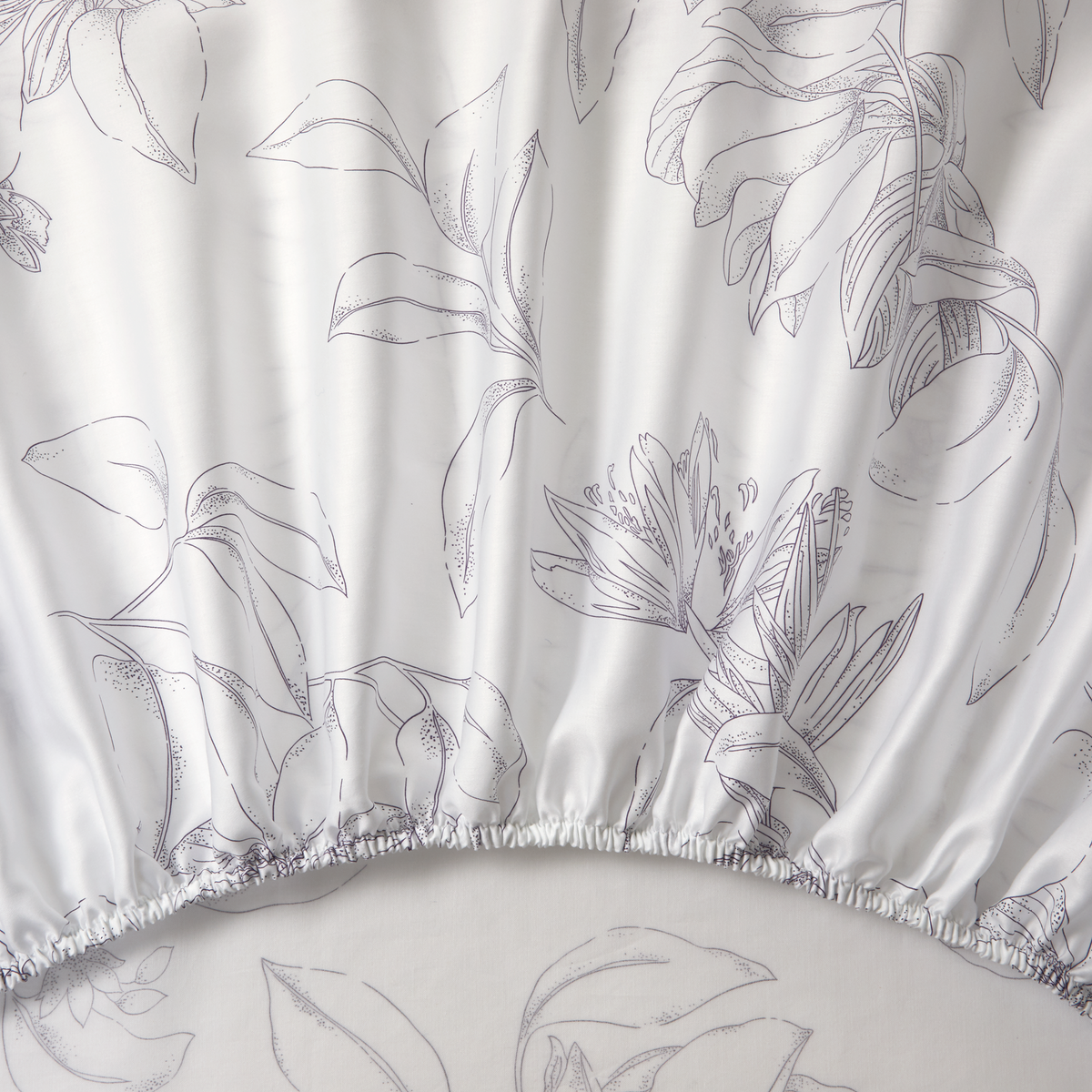 Detail Image of Yves Delorme Parfum Fitted Sheet