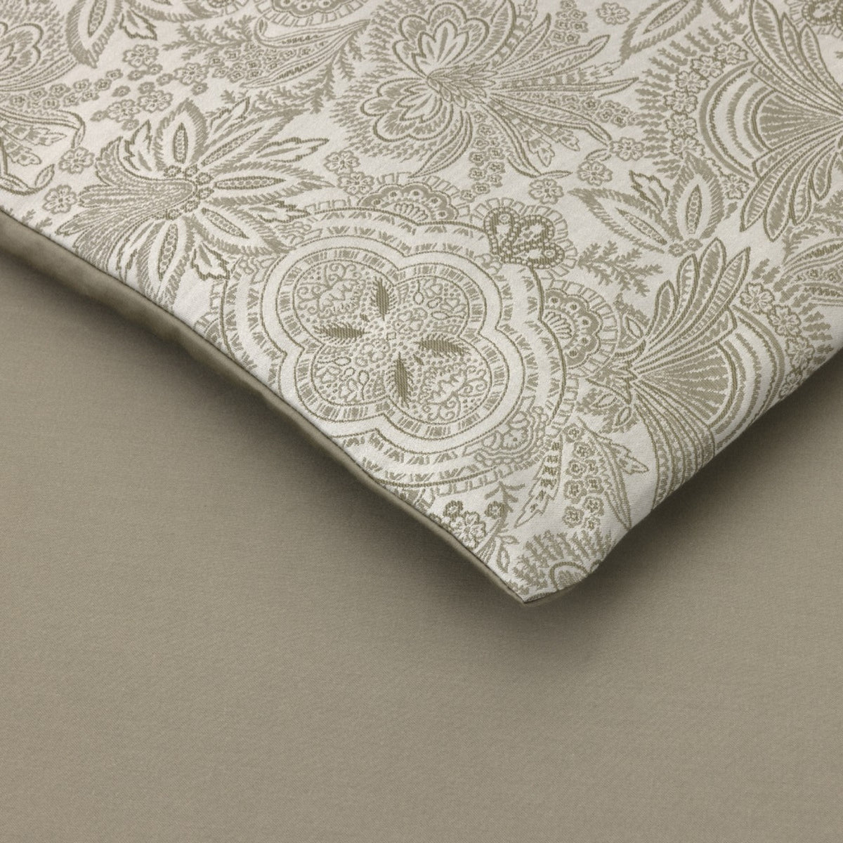 Detailed floral pattern from Yves Delorme Patio Bedding