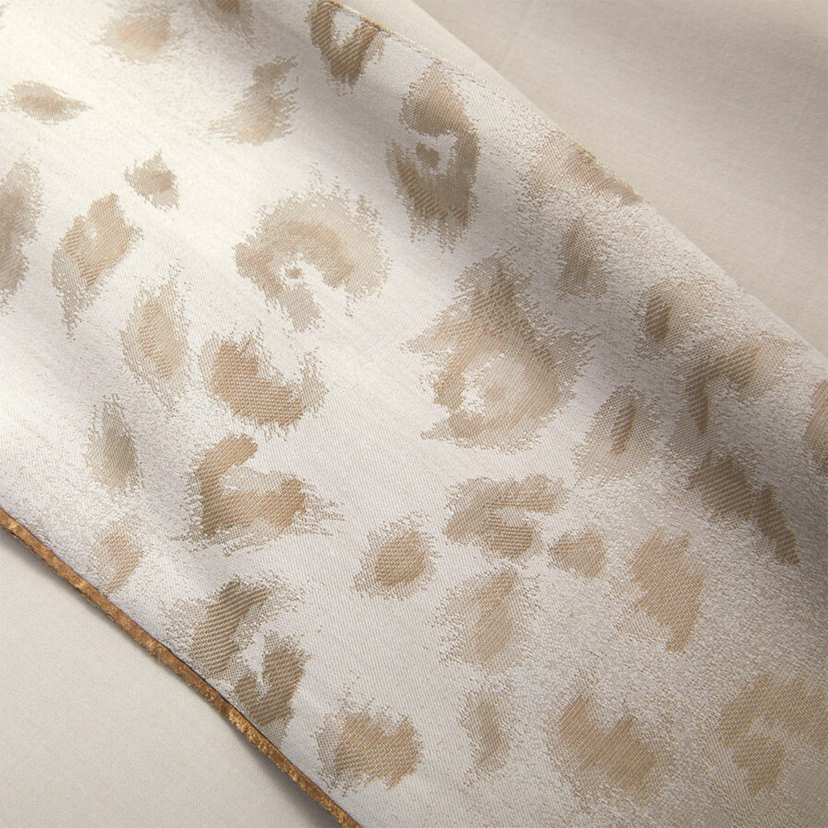 Flat Sheet Detail of Yves Delorme Tioman Bedding