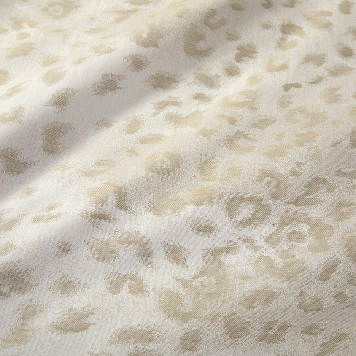 Fabric Closeup of Yves Delorme Tioman Bedding