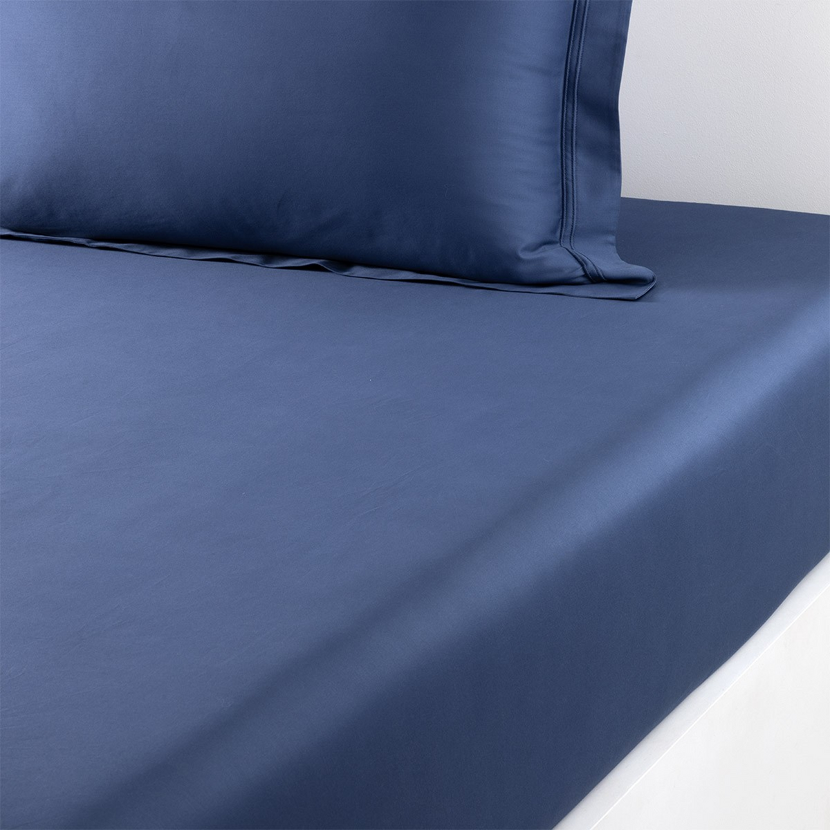 Fitted Sheet of Yves Delorme Triomphe Bedding in Outremer Color