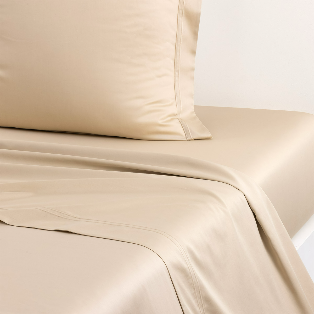 Flat Sheet of Yves Delorme Triomphe Bedding in Dune