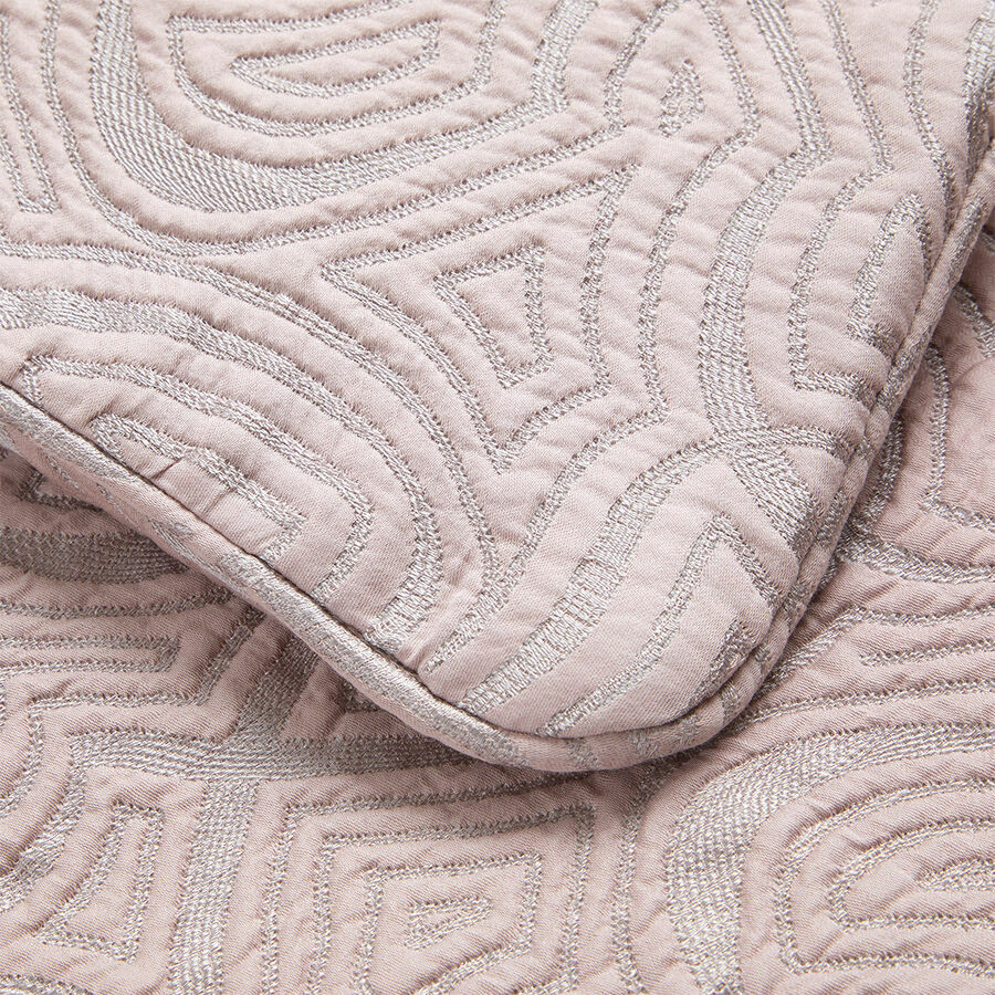 Yves Delorme Corolles Counterpane close up image