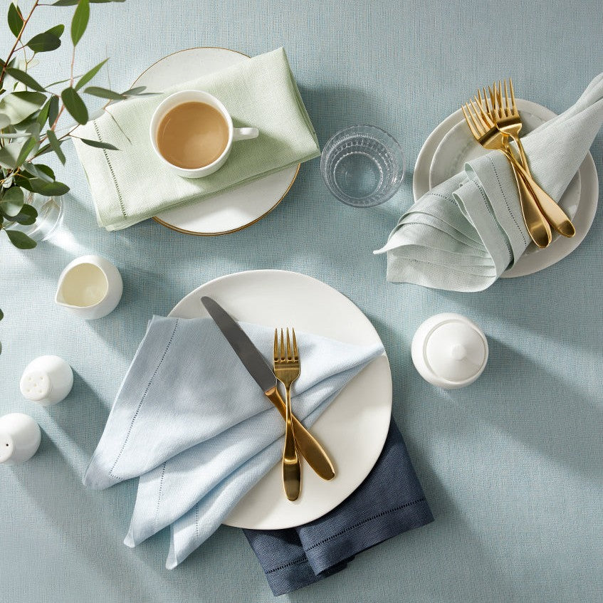 Sferra Festival lifestyle image - blue spring colors