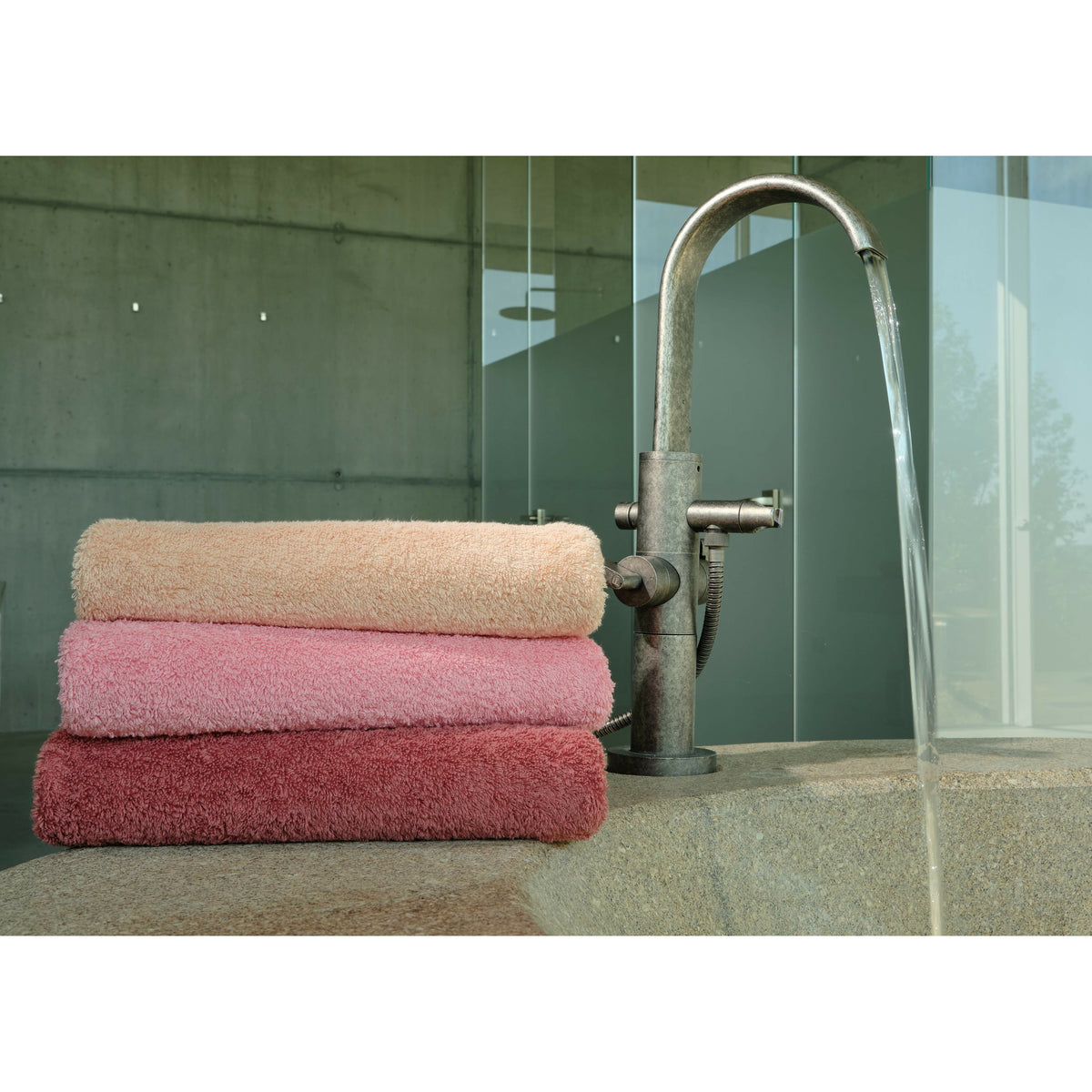 Bright Hot Pink Towel Set by Fieldcrest Vintage Bath Towel Vintage Pink  Towels Pink Fieldcrest Towels Set Hot Pink Towel Set 