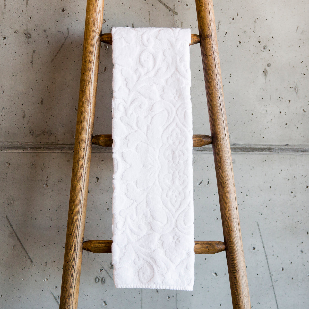 Abyss Gloria Bath Towels Ladder Fine Linens