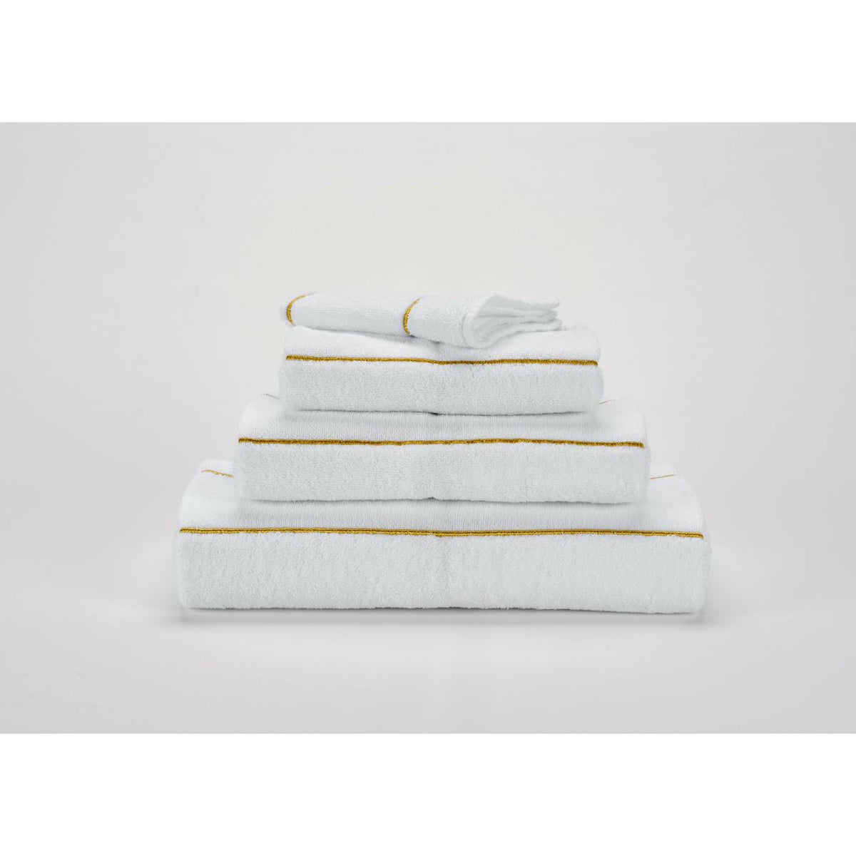 Abyss Lara Bath Towels Straight White/Gold (108) Fine Linens