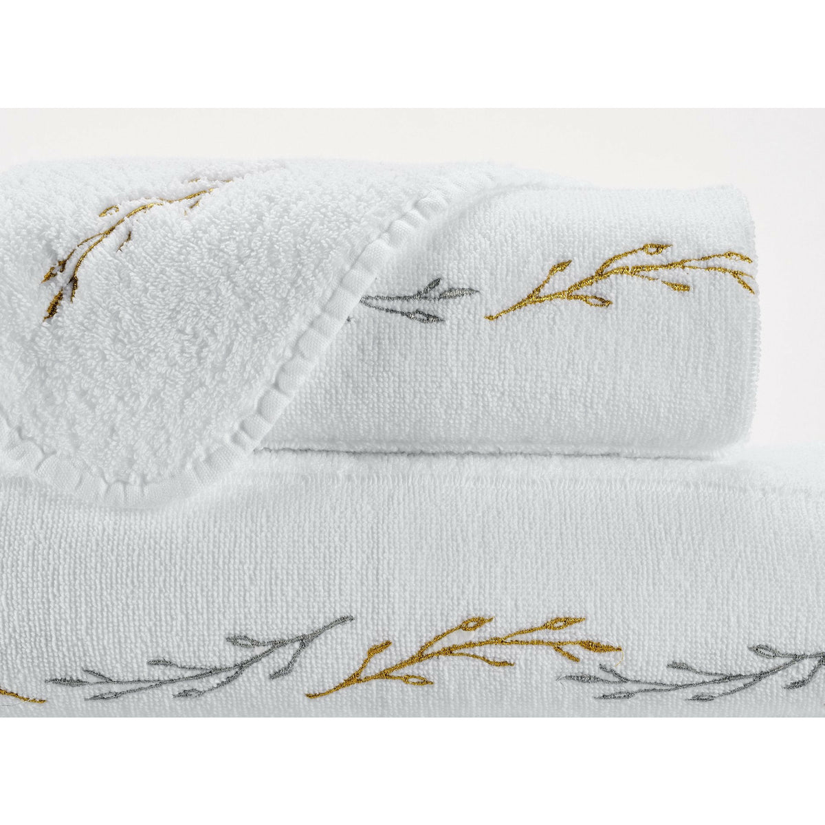 Abyss Lauren Bath Towel Close Up White/Gold (108) Fine Linens