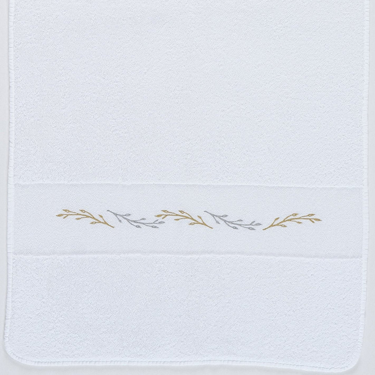 Abyss Lauren Bath Towel Flat White/Gold (108) Fine Linens