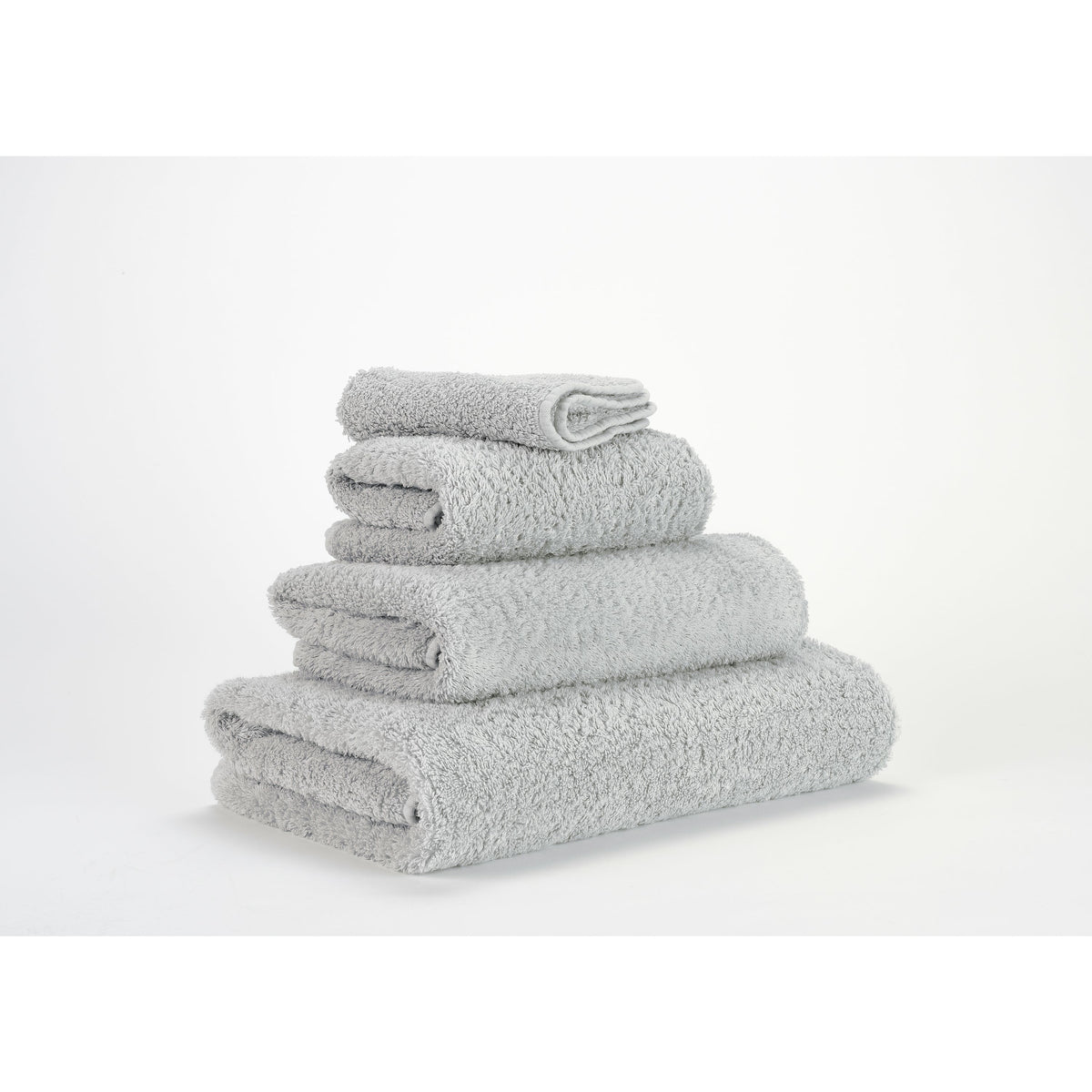 https://flandb.com/cdn/shop/products/Abyss-Super-Pile-Bath-Towels-Portugal-Platinum_1200x.jpg?v=1683158602
