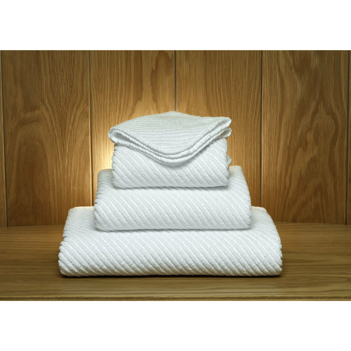 Abyss Super Twill Bath Towels Lifestyle Default White (100) Fine Linens