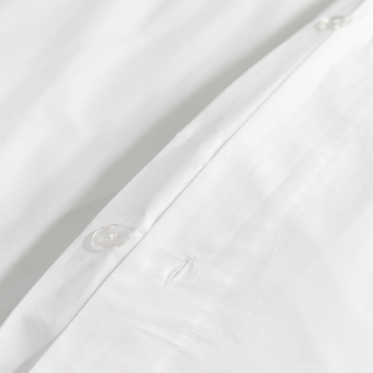 BOVI Estate Bedding Close Up 2 White/White Fine Linens