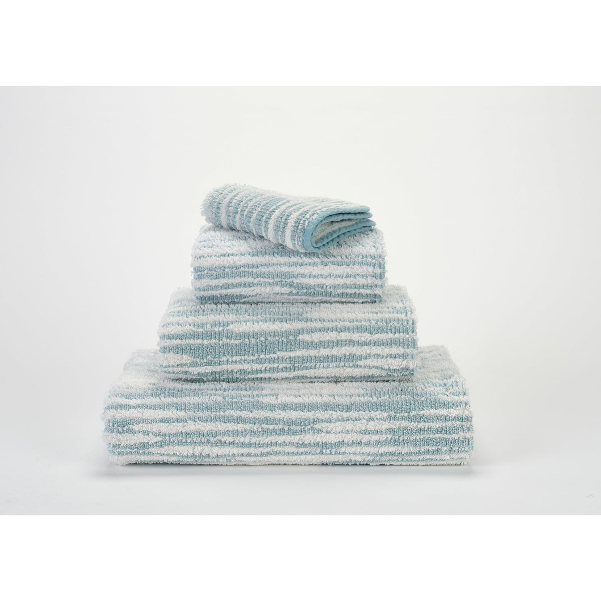 Abyss Cozi Bath Towels Stack Atlantic (309) Fine Linens