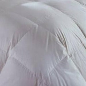 Downright Cascada Summit 600 Fill WGD Comforter All Year Weight Swatch Fine Linens
