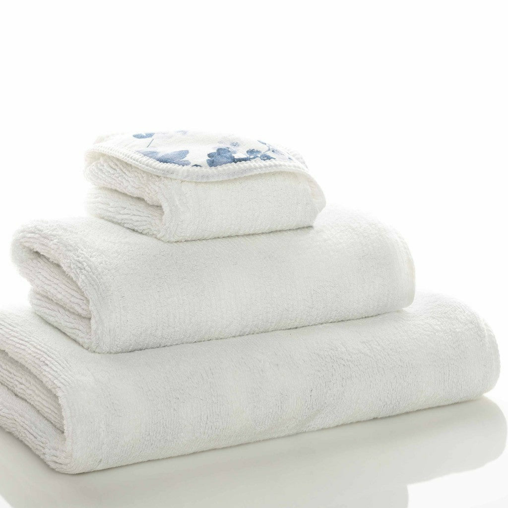 Graccioza Bella Linens Stack Slanted Back Towels Fine Linens