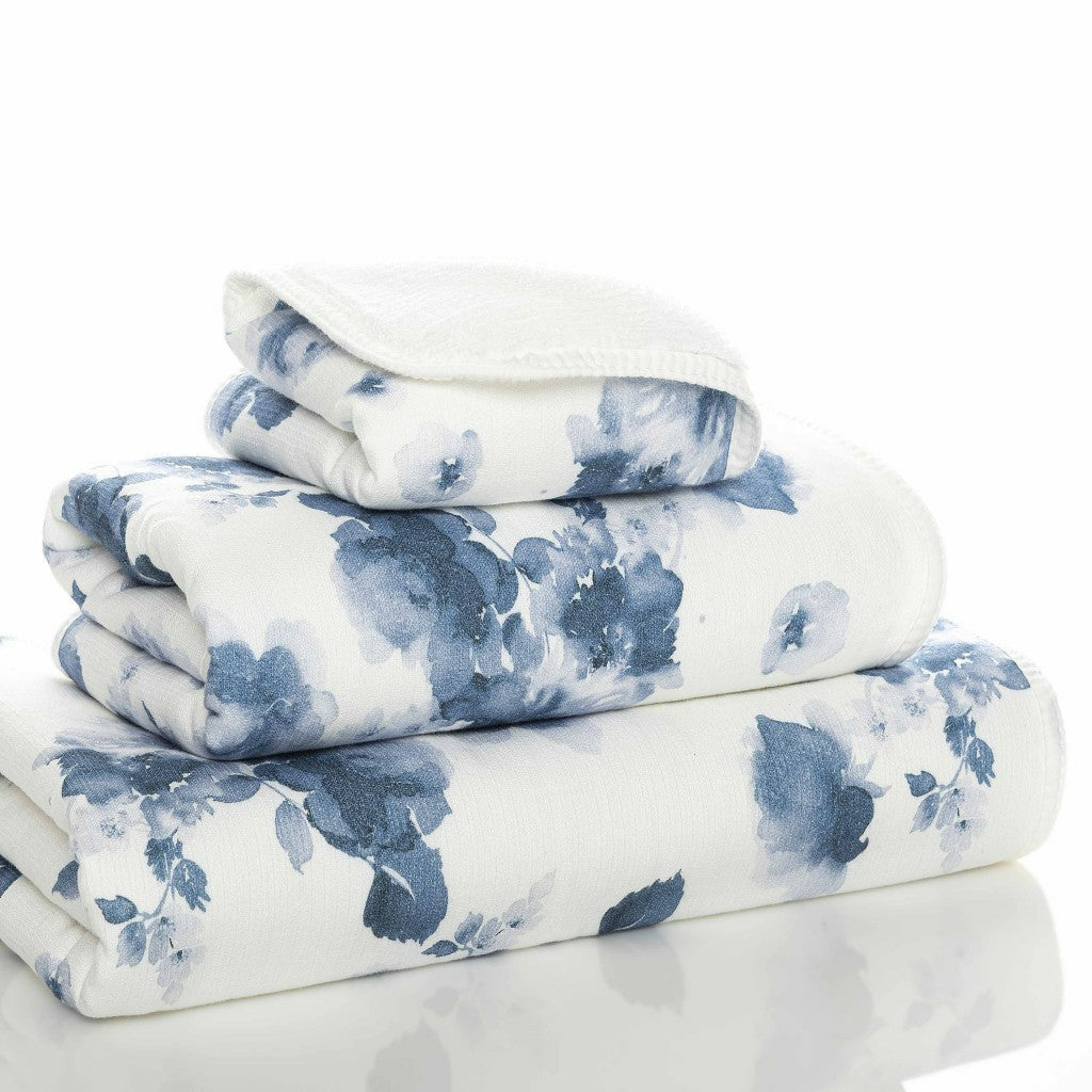 Graccioza Bella Linens Stack Slanted Towels Fine Linens