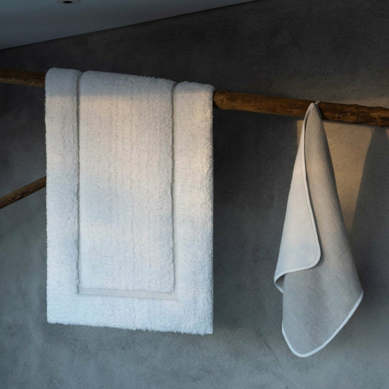 Graccioza Linen Duo Bath Linens Hung Fine Linens