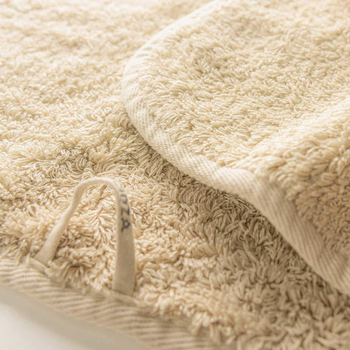 Clear Detail of Graccioza Egoist Bath Towels Wheat Color
