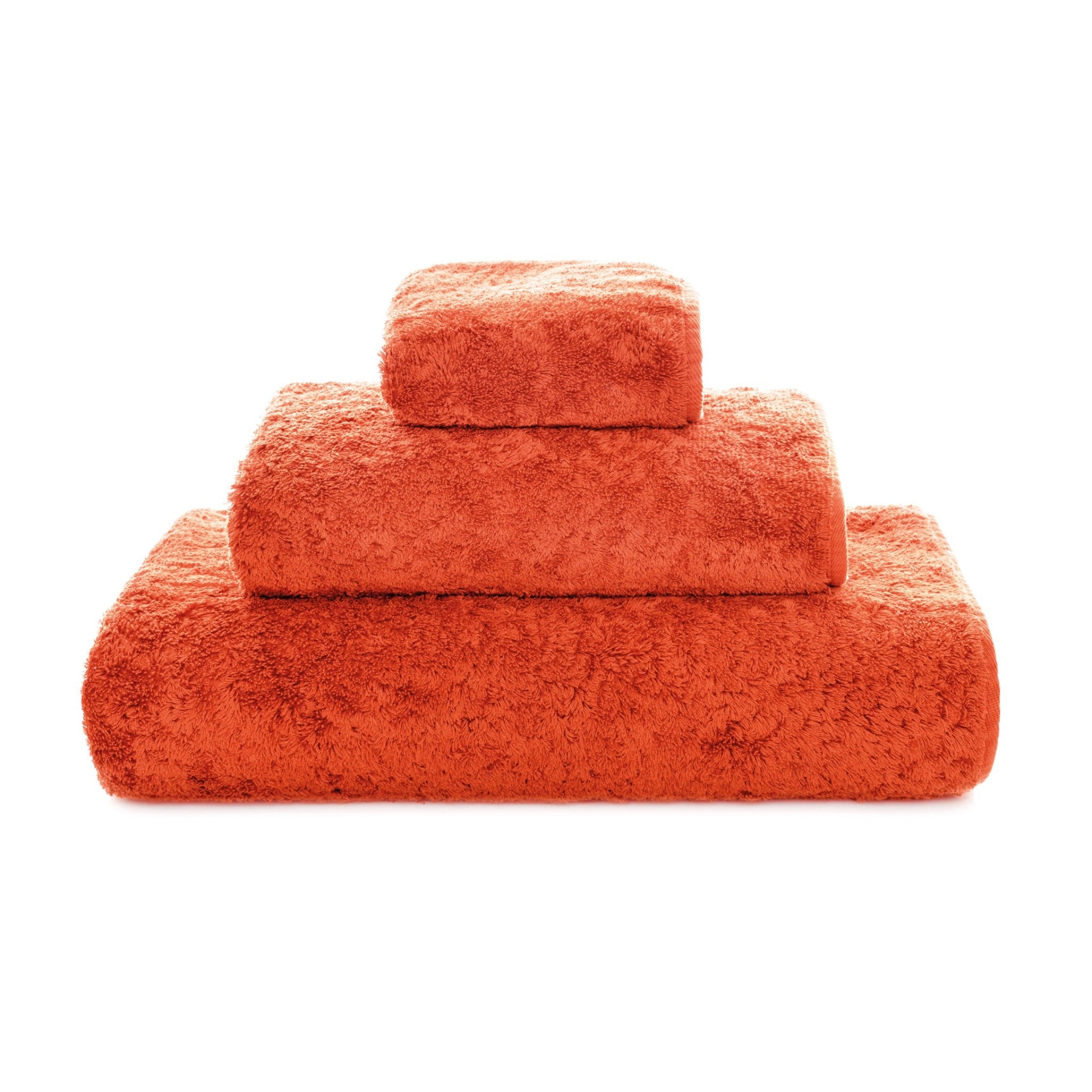 https://flandb.com/cdn/shop/products/Graccioza-Egoist-Bath-Towels-Spicy_5000x.jpg?v=1680697064