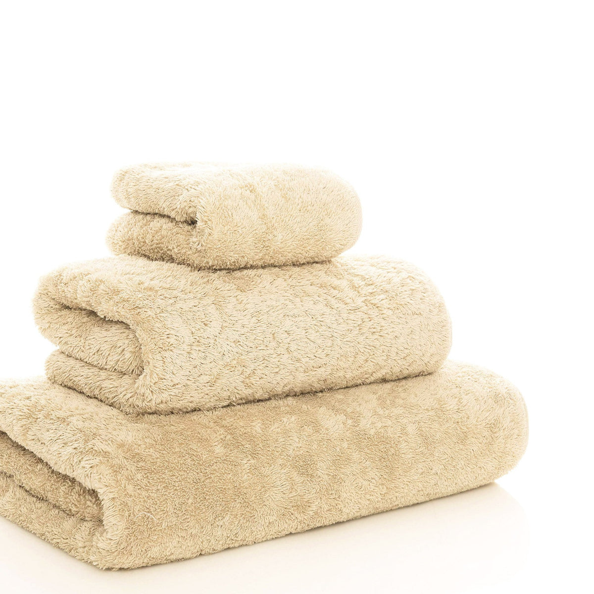 Side View of Graccioza Egoist Bath Towels Wheat