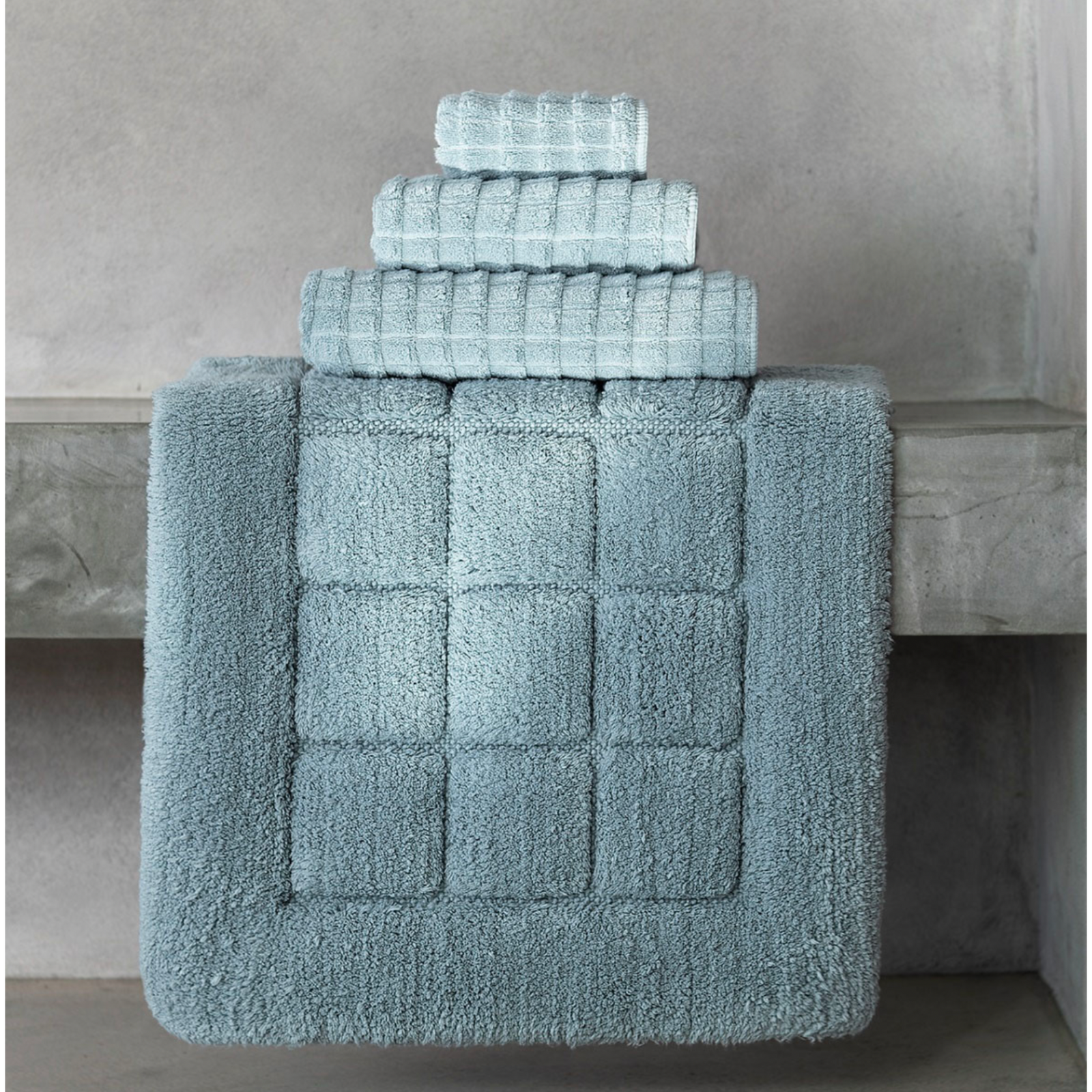 Graccioza Heaven Bath Towels and Rugs Main Sea Mist Fine Linens