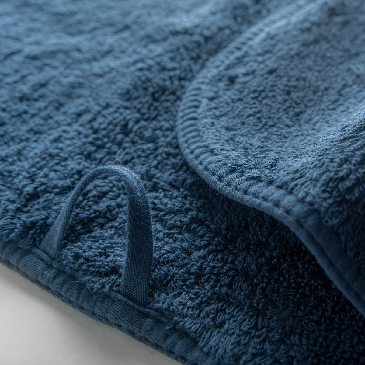 Graccioza Long Double Loop Bath Towels Close Up Oxford Fine Linens