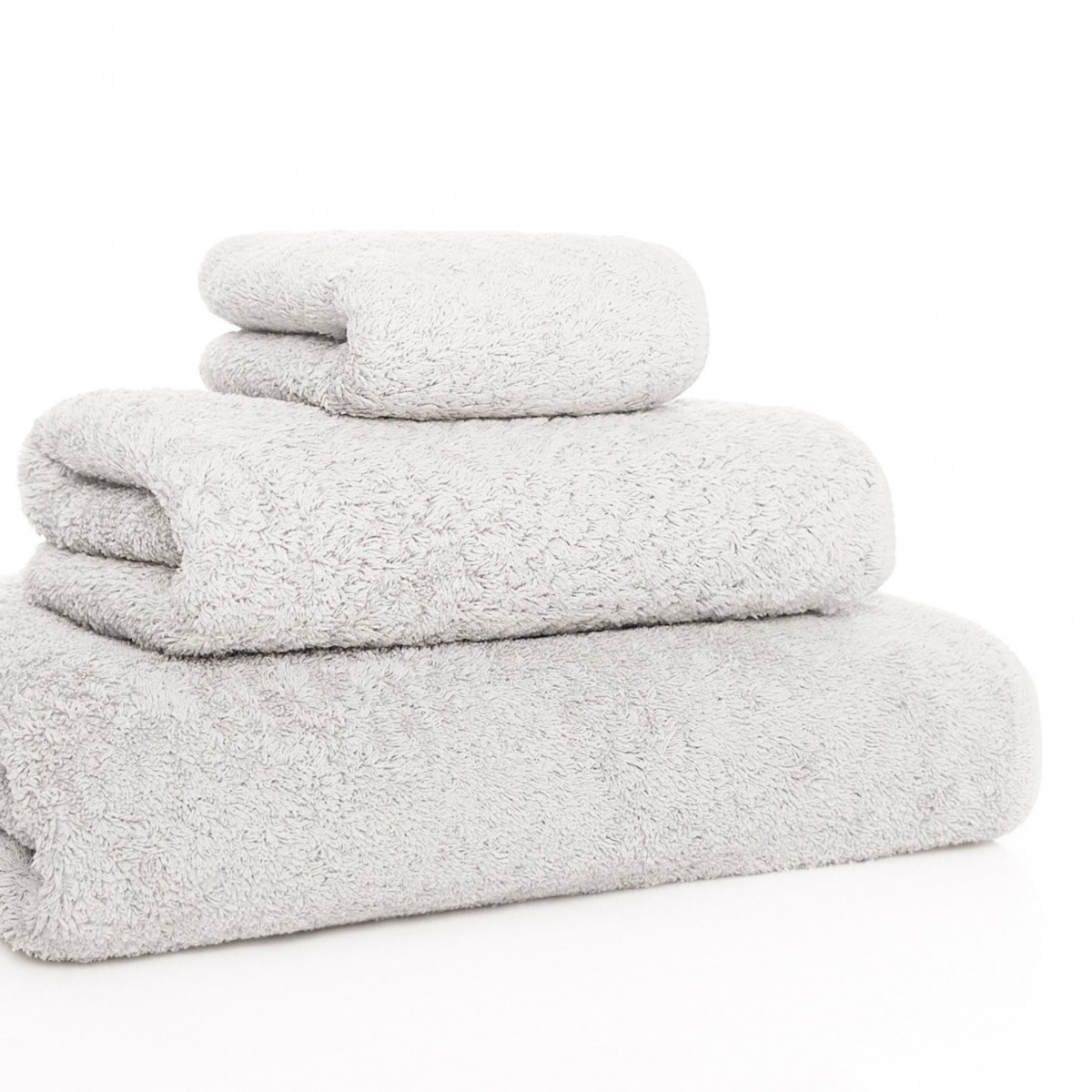 Sideview Stack of Graccioza Long Double Loop Bath Towels in Cloud Color