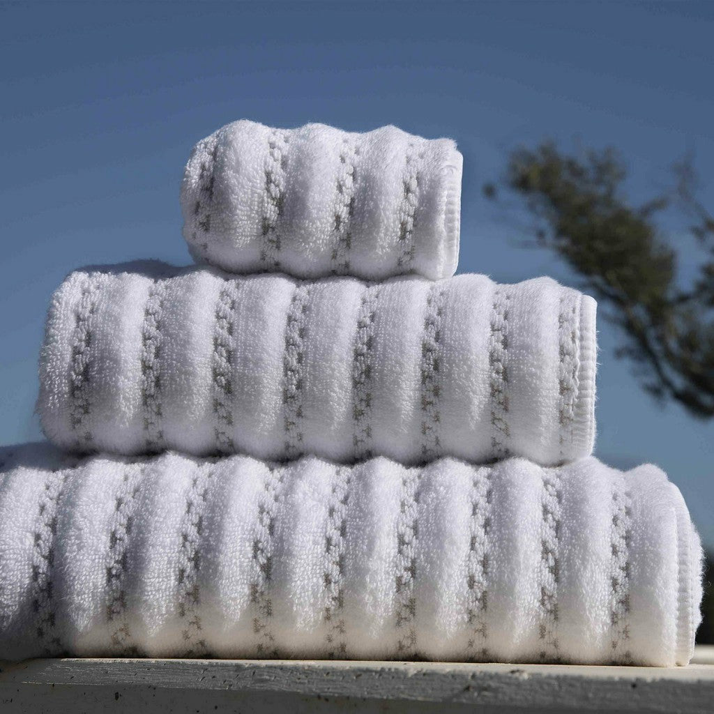 Graccioza Petra Bath Towels and Rugs Lifestyle 3 White Fine Linens