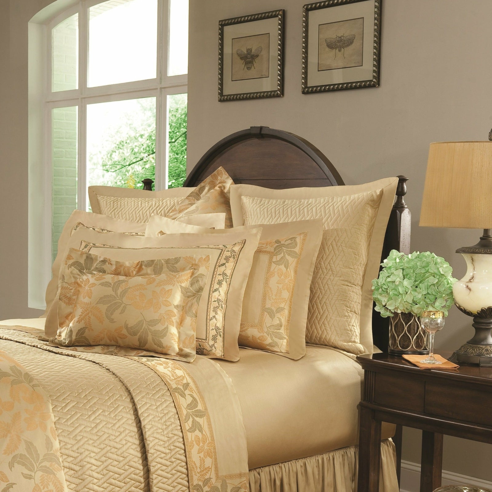 Home Treasures Autumn Jaquard Bedding Gold Fine Linens