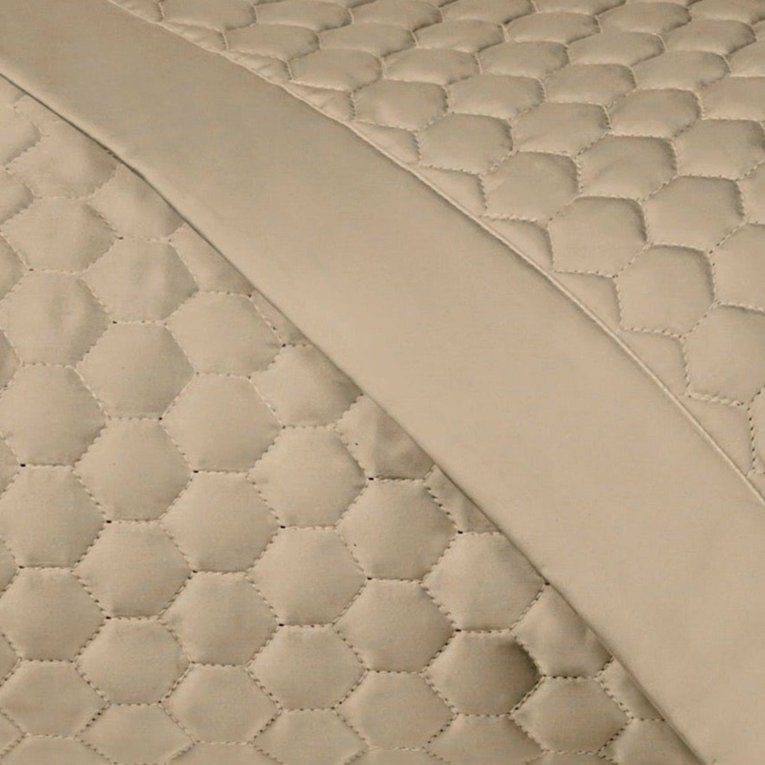 Home Treasures Apiary Quilted Fine Linens Bedding Candlelight