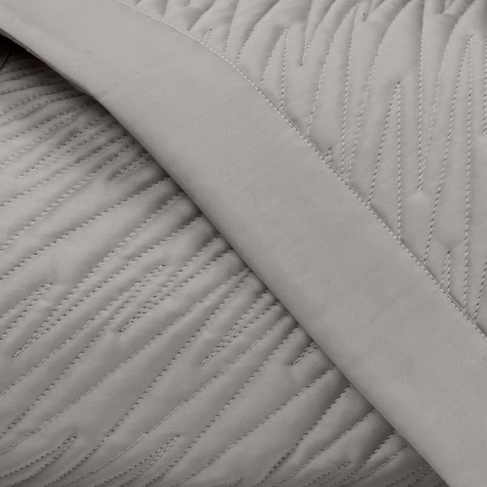 Home Treasures Blaze Quilted Fine Linens Bedding Chrome