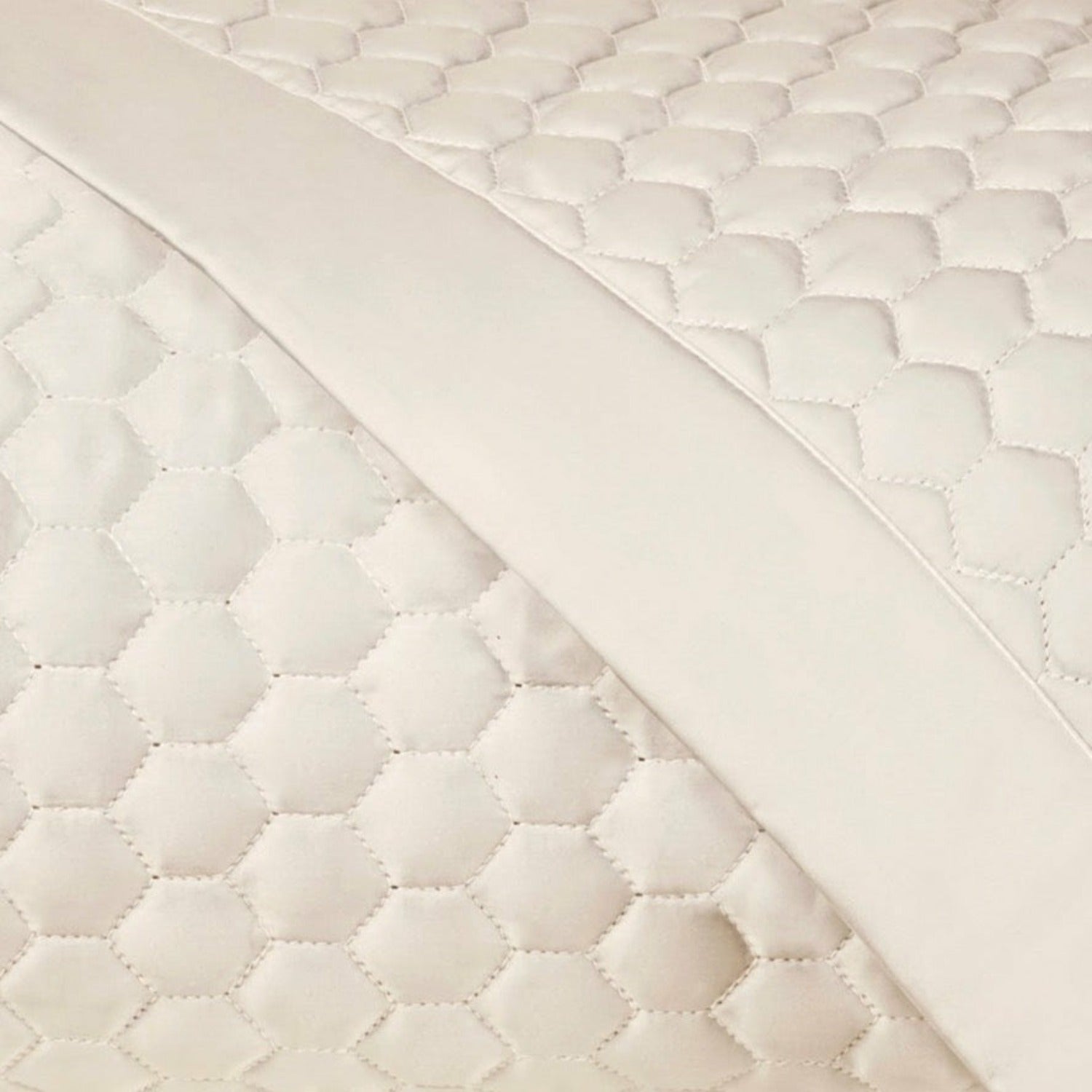 Home Treasures Apiary Quilted Fine Linens Bedding Ecru