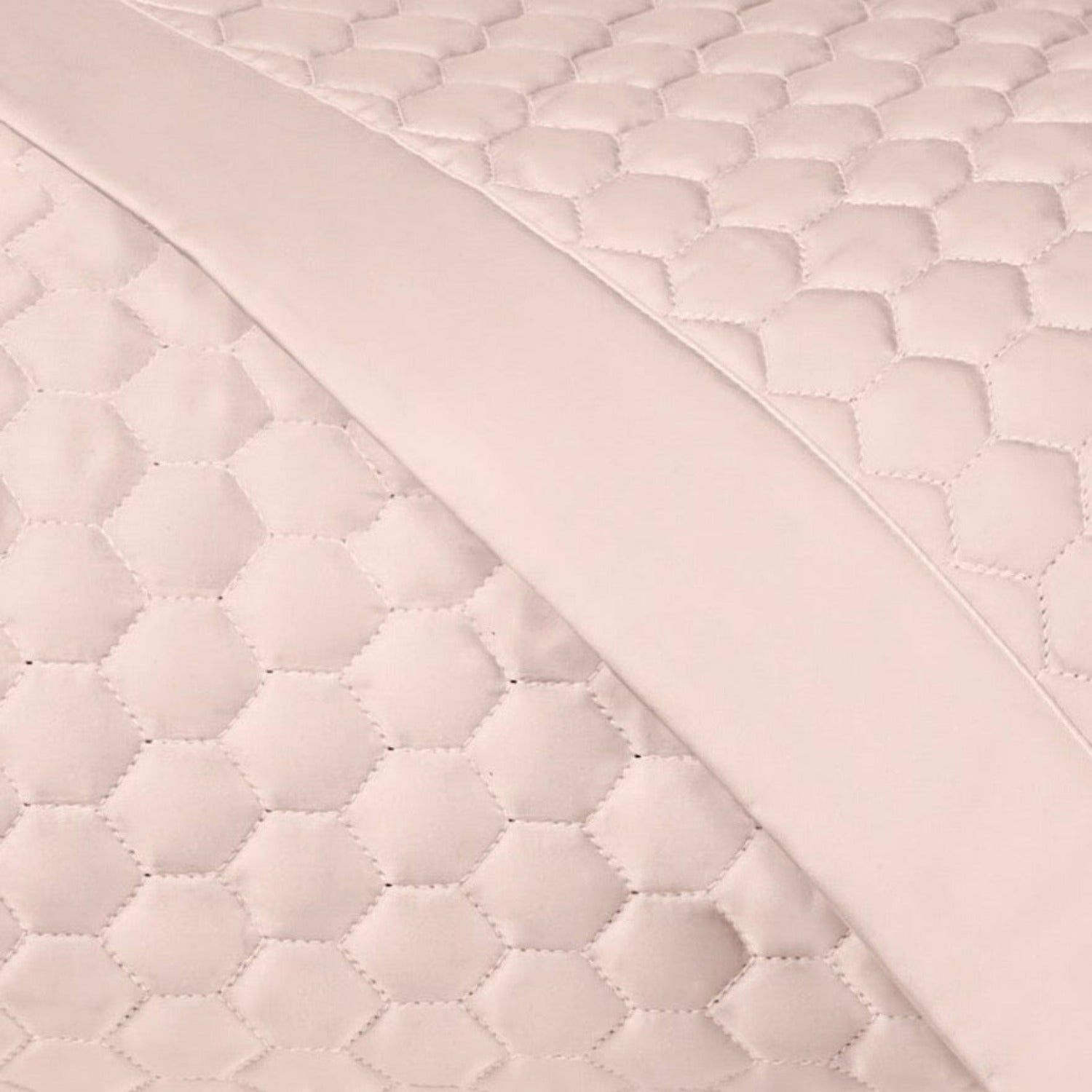 Home Treasures Apiary Quilted Fine Linens Bedding Light Pink