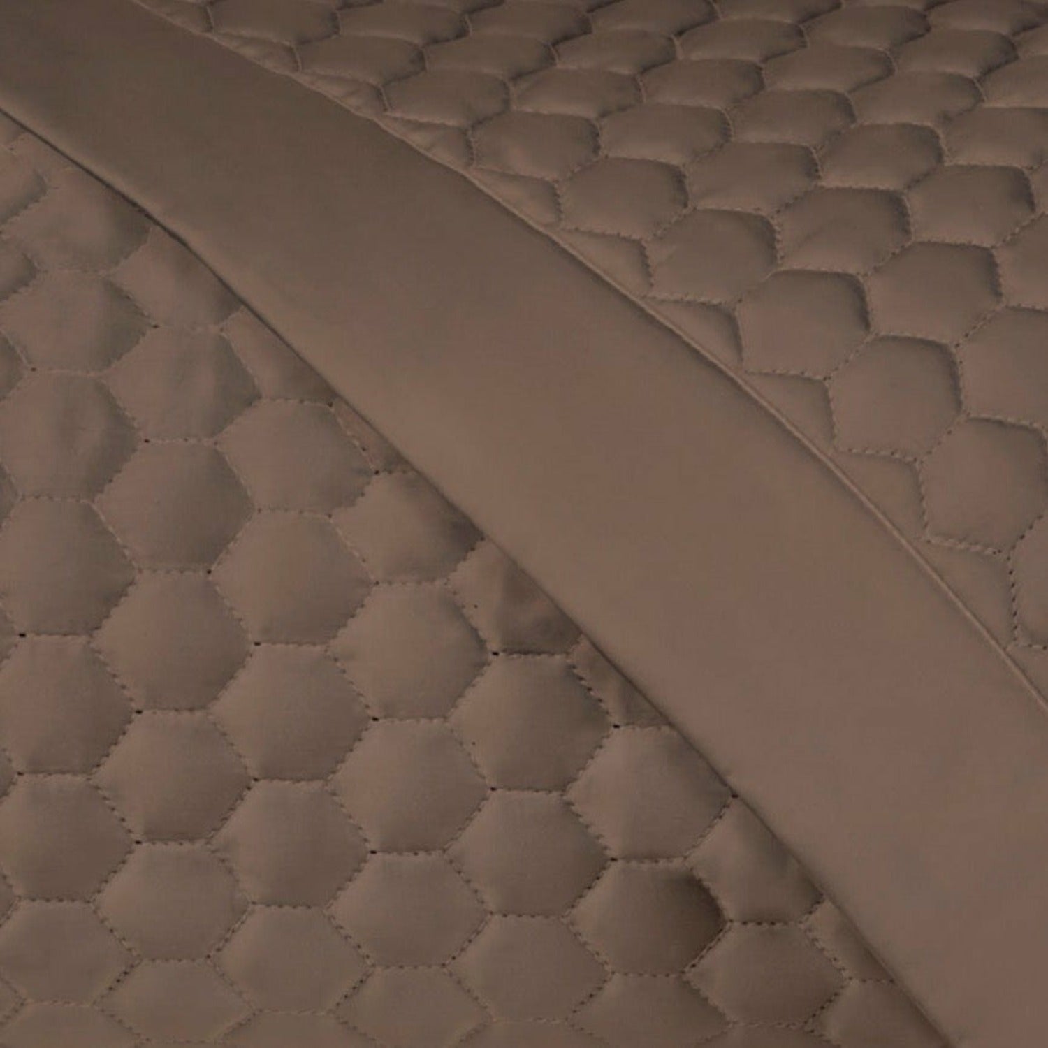 Home Treasures Apiary Quilted Fine Linens Bedding Ricco