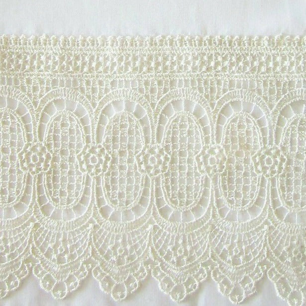 Home Treasures Bonaire Austrian Lace Bedding Swatch White/Ivory Fine Linens