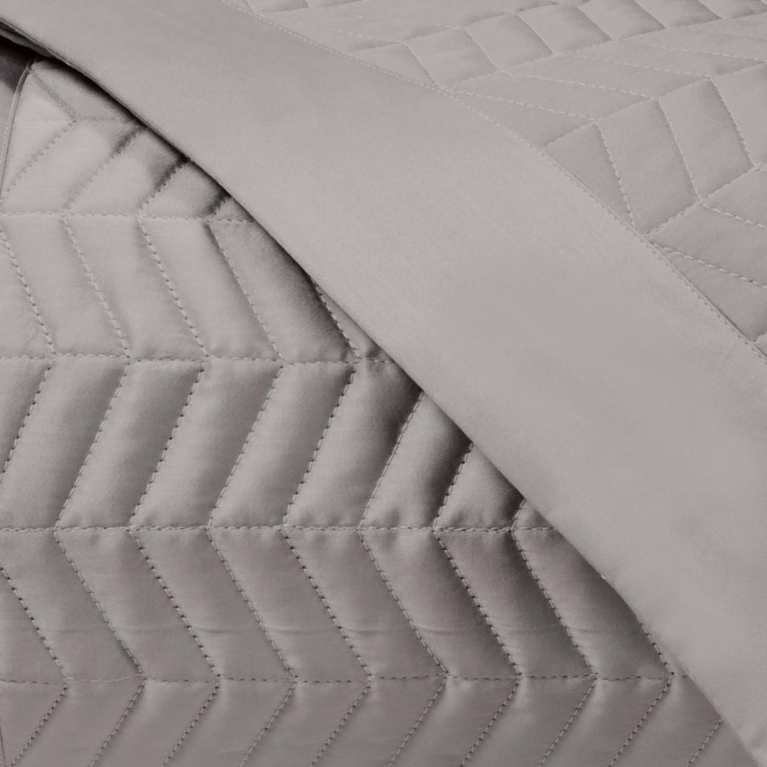 Home Treasures Chester Quilted Bedding Chrome Fine Linens