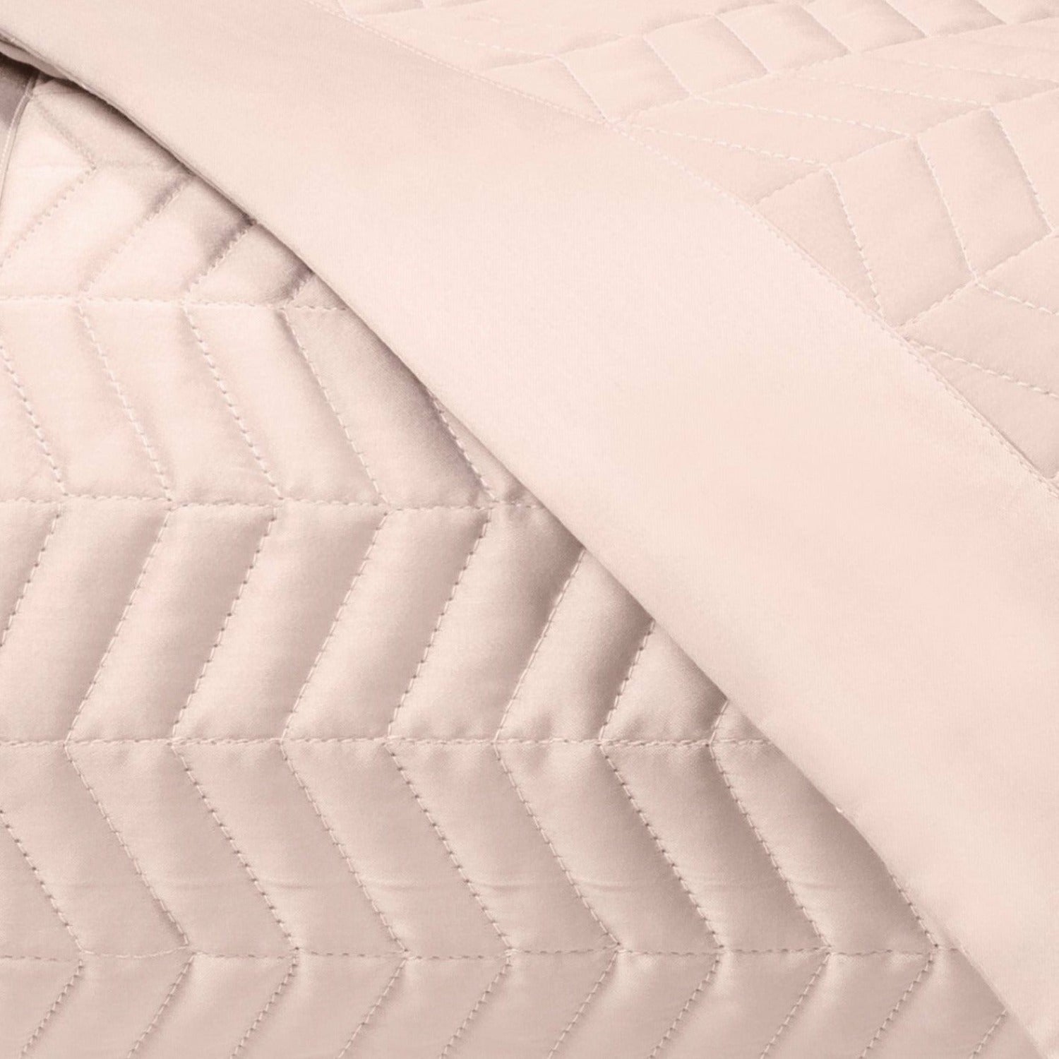 Home Treasures Chester Quilted Bedding Light Pink Fine Linens