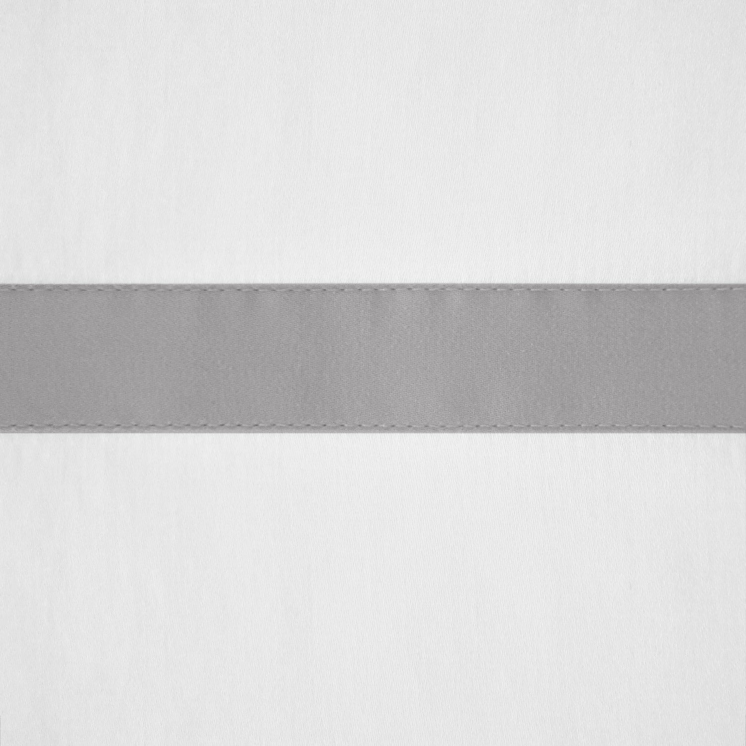 Home Treasures Fino Bedding Main White/Chrome Fine Linens