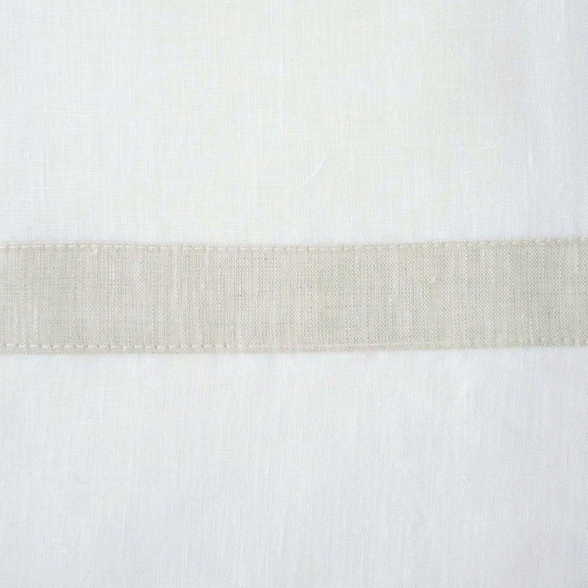Home Treasures Fino Table Linens Swatch White/Light Natural Fine Linens
