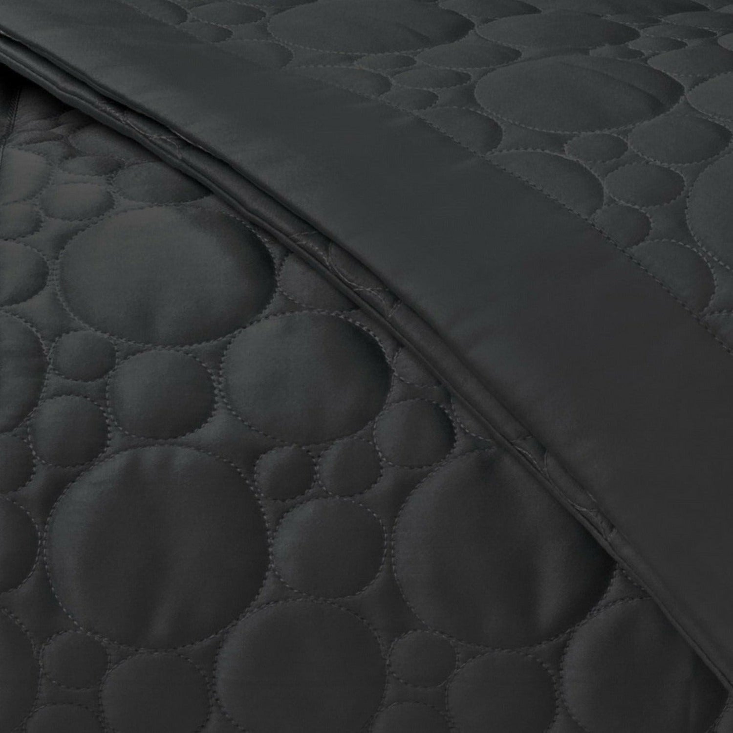 Home Treasures Globe Quilted Bedding Black Fine Linens