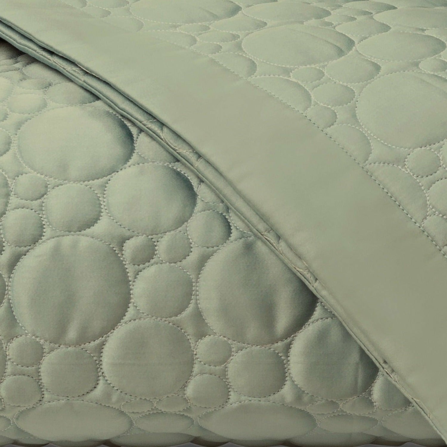 Home Treasures Globe Quilted Bedding Crystal Green Fine Linens