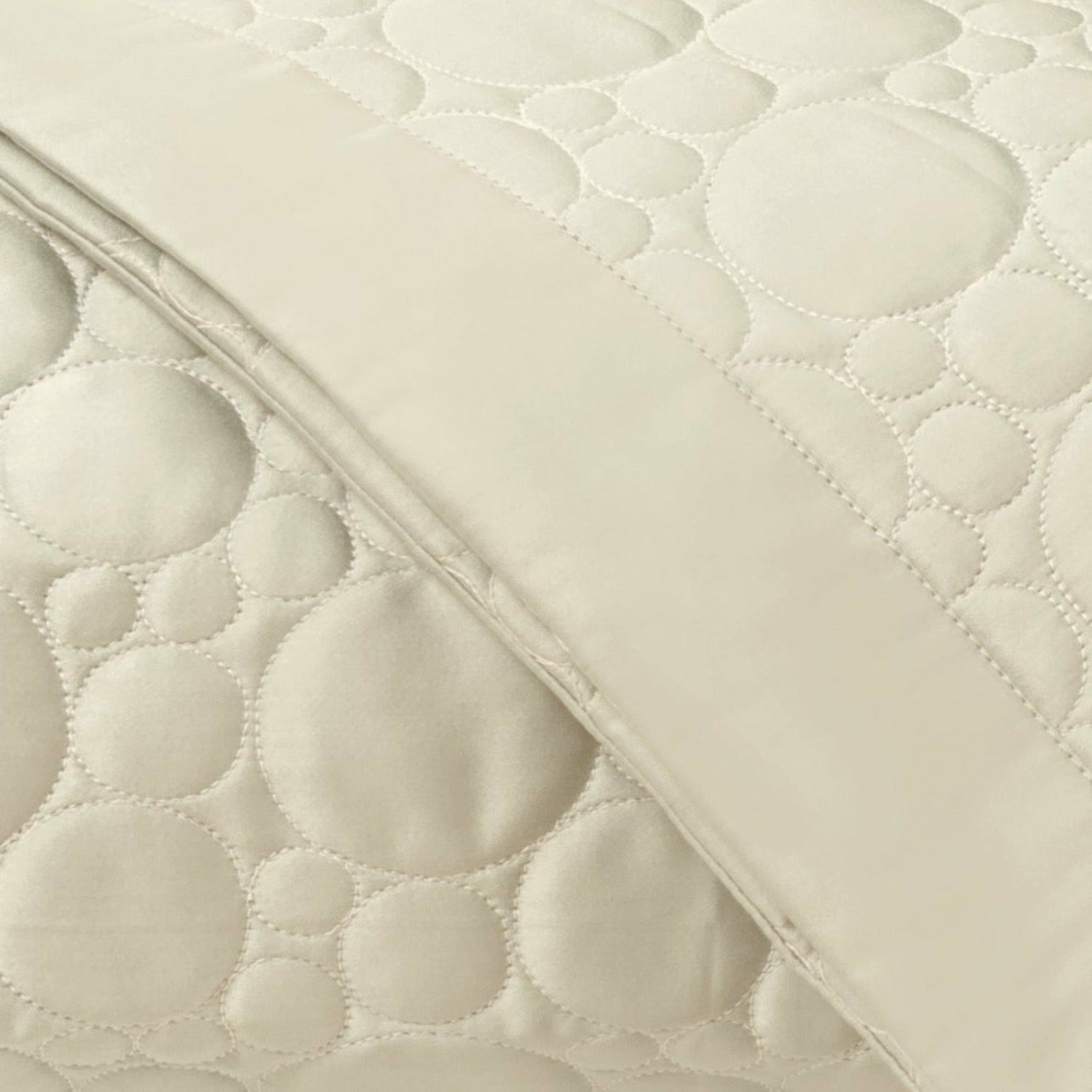 Home Treasures Globe Quilted Bedding Ivory Fine Linens