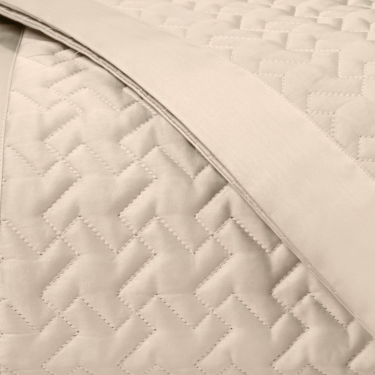 Home Treasures Houndstooth Quilted Bedding Caramel Fine Linens