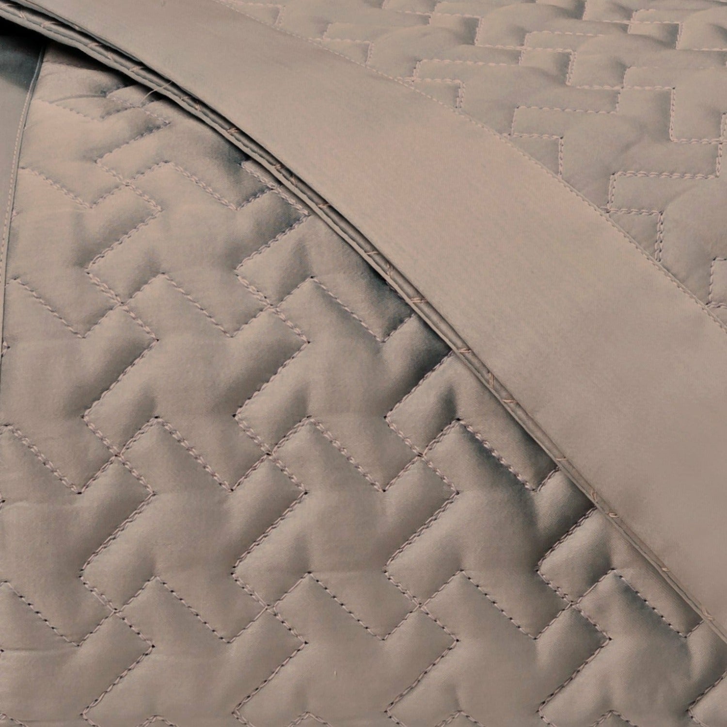 Home Treasures Houndstooth Quilted Bedding Mist Gray Fine Linens