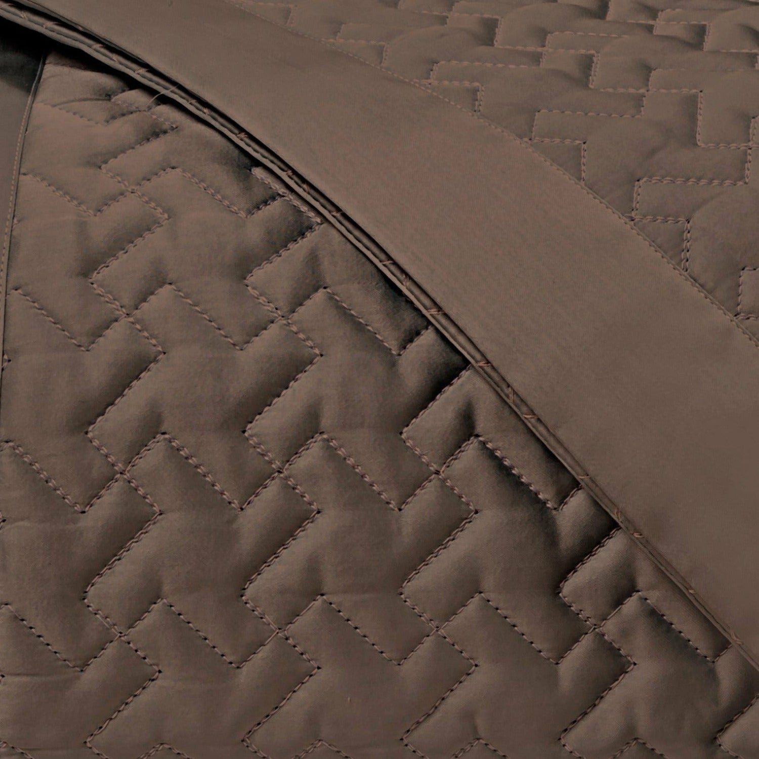 Home Treasures Houndstooth Quilted Bedding Ricco Fine Linens