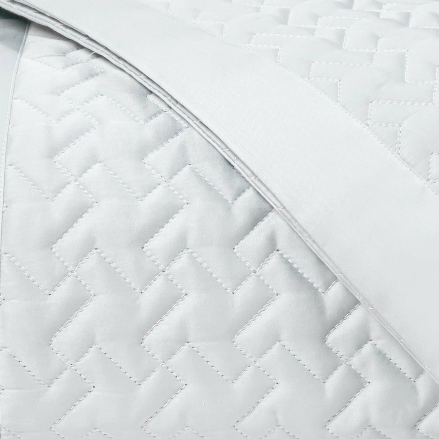 Home Treasures Houndstooth Quilted Bedding White Fine Linens