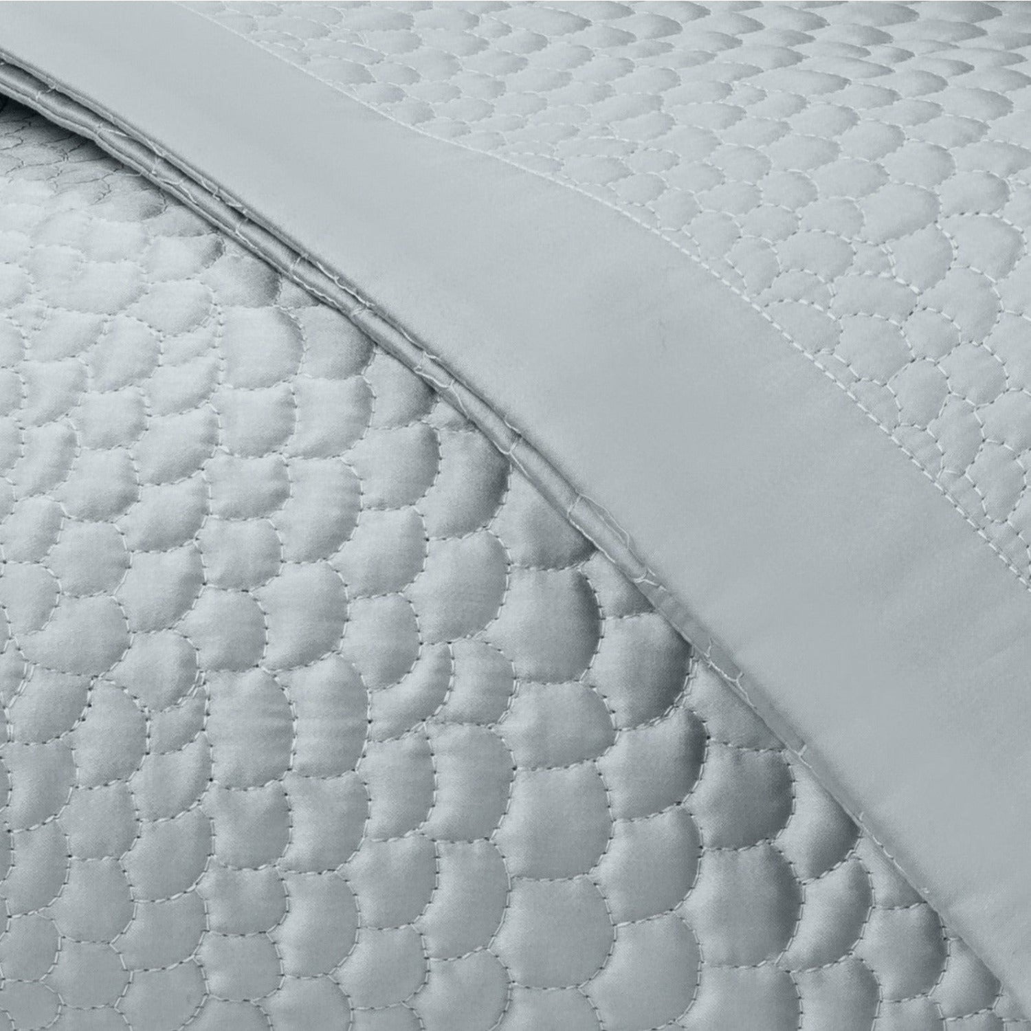 Home Treasures Komodo Quilted Bedding Blue/Gray Fine Linens