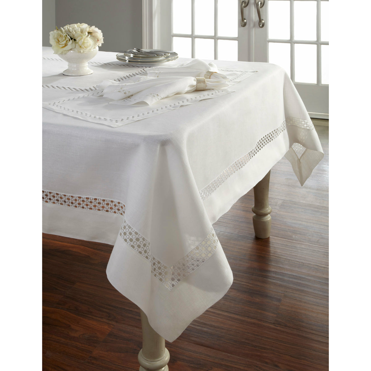Home Treasures Lotus Table Linens Lifestyle Natural White Fine Linens