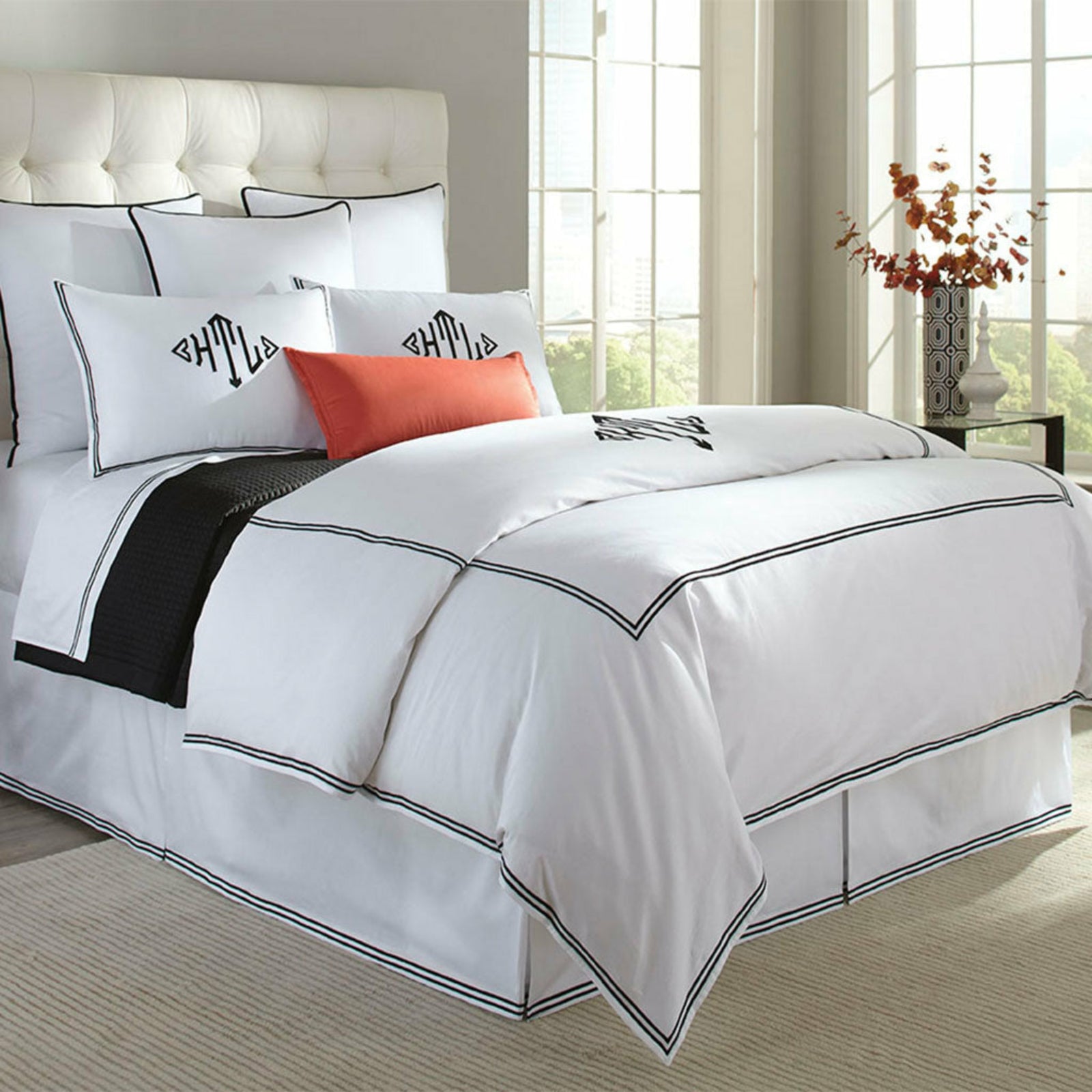 Home Treasures Madison Royal Sateen Hotel Bedding White/Black Fine Linens