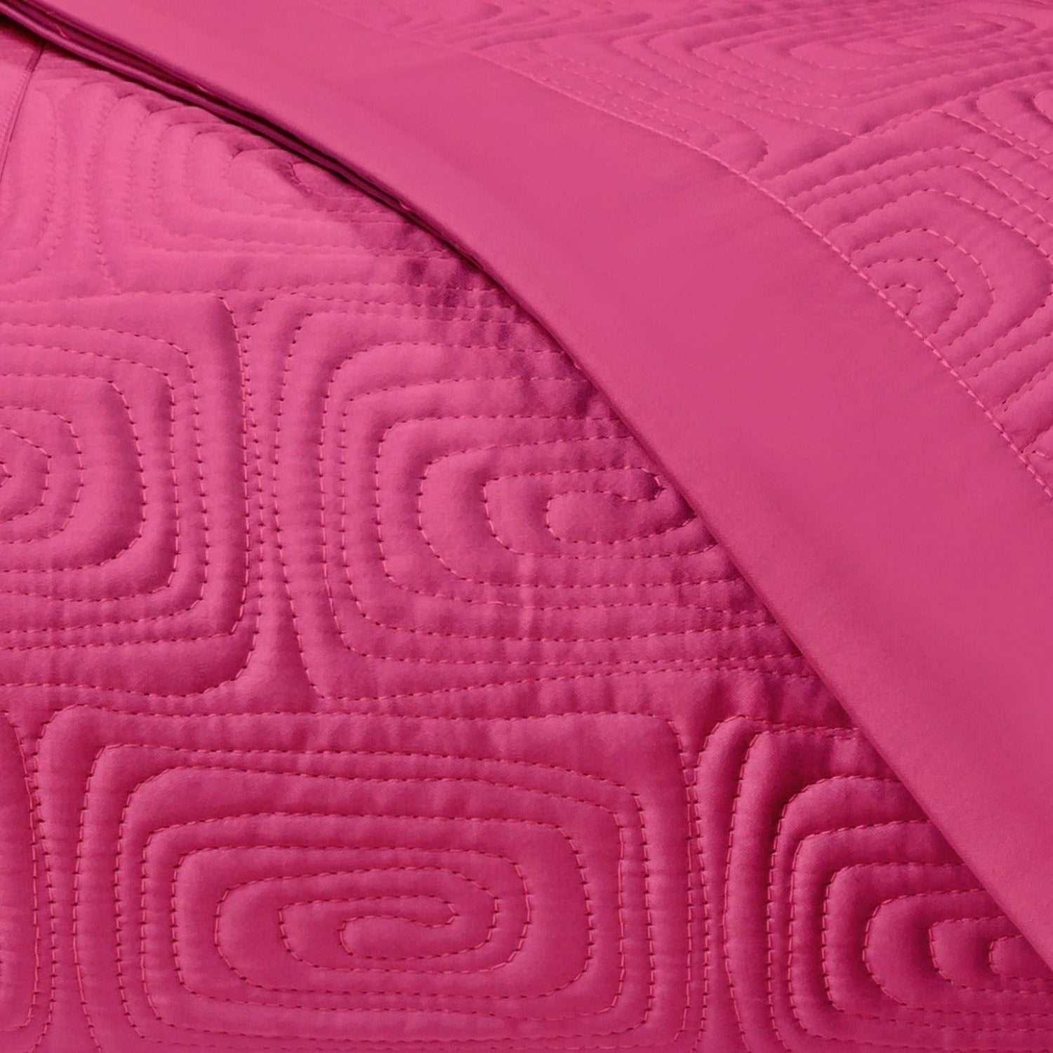 Home Treasures Maze Quilted Bedding Bright Pink Fine Linens